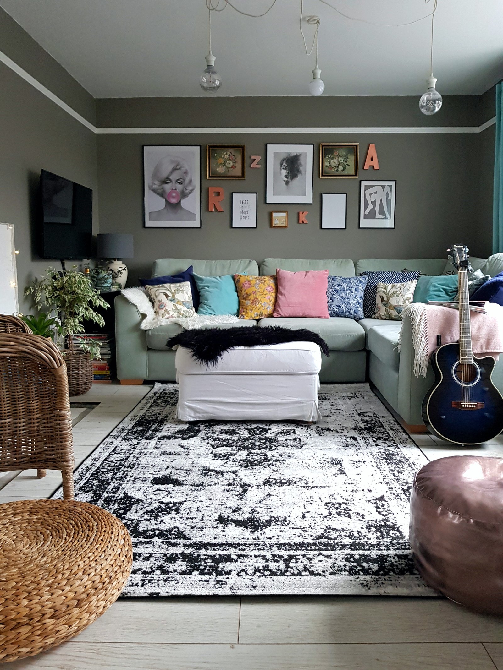 living room vintage rug