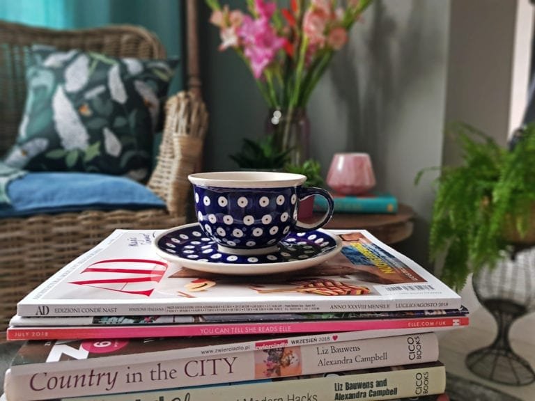 create cosy reading corner